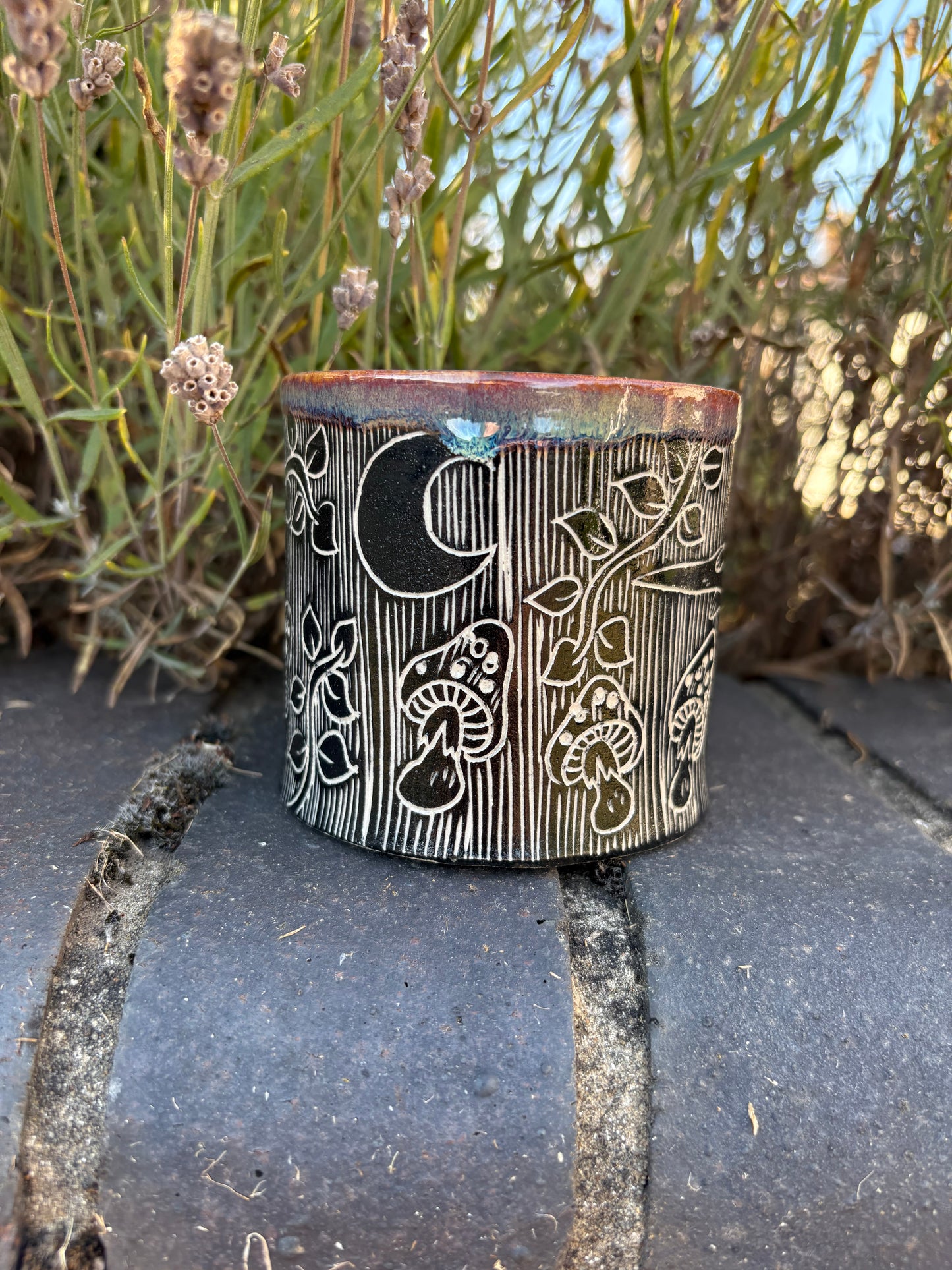 Otter Mug Medium