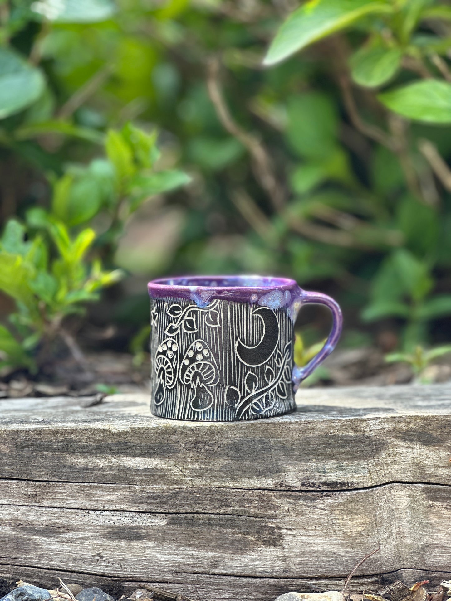 Otter Mug in Passion Flower