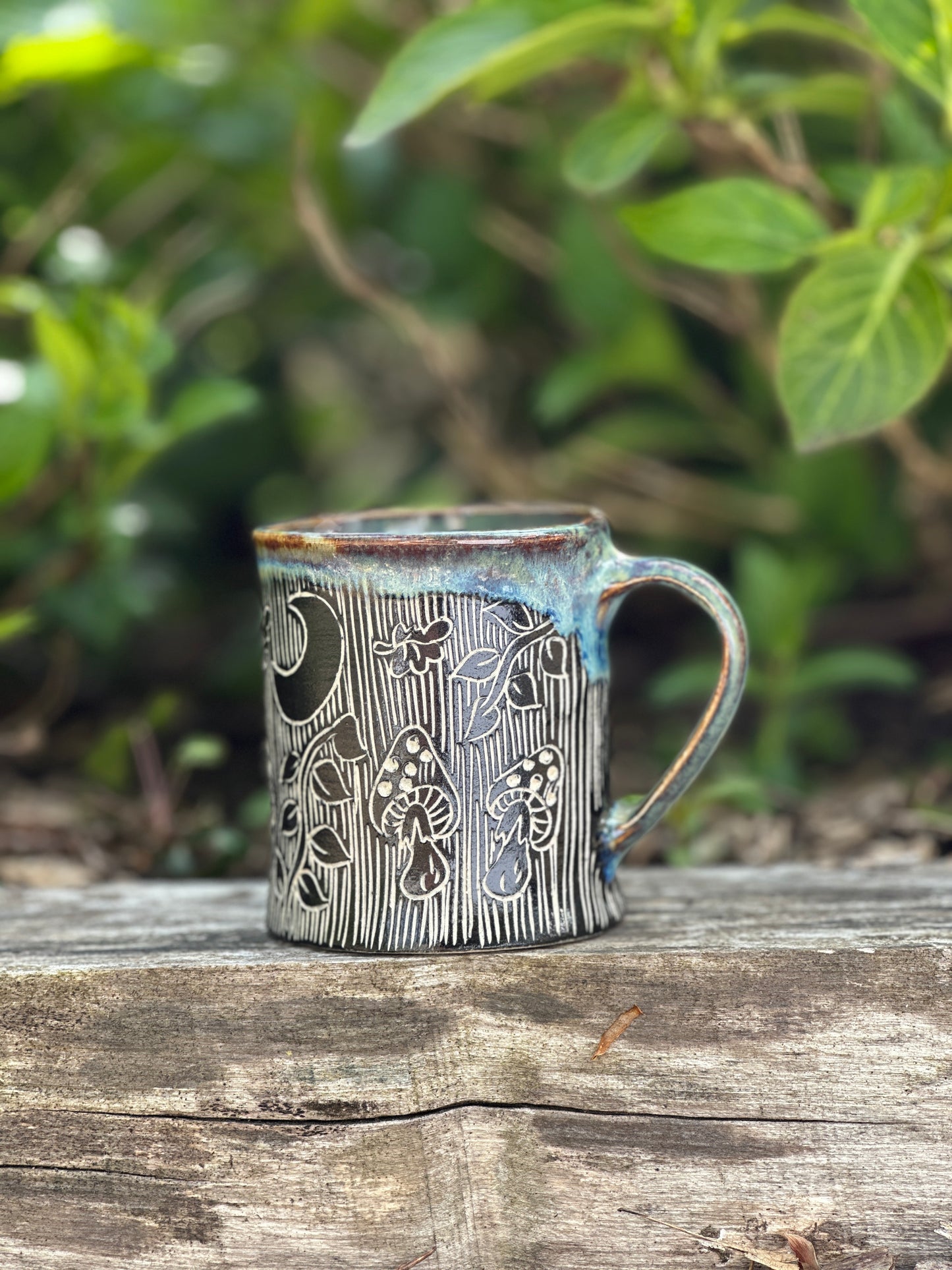 Crow Mug in Midnight